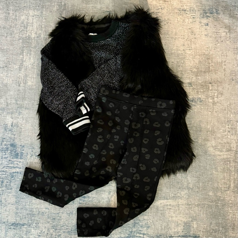 Desingual Black Outfit with Faux fur Vest for Size 6T